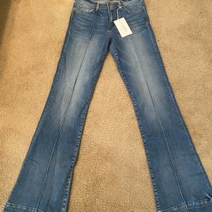 Flying a monkey Flares. NWT